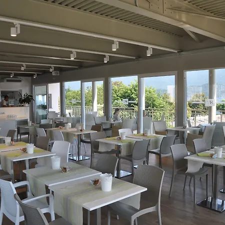 Vischi Hotel
